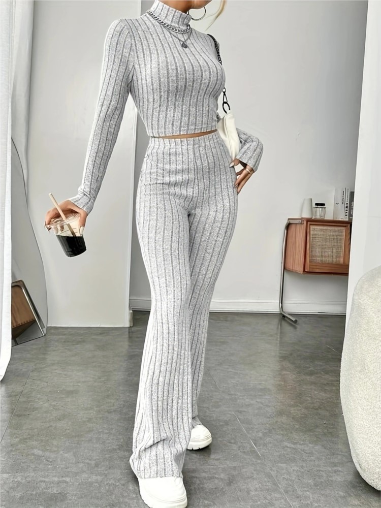 Conjunto Feminino de Malha de  - Crop Top Crochet avaliação e preço