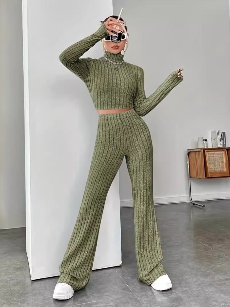 Conjunto Feminino de Malha de  - Crop Top Crochet avaliação e preço